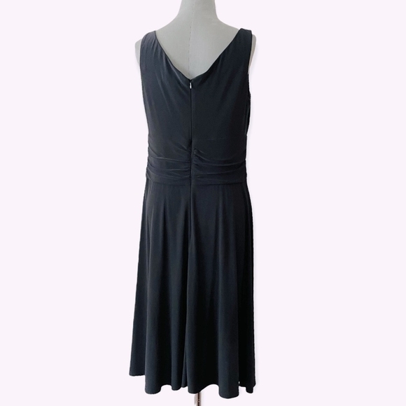 JESSICA HOWARD Beads Embroidered Sleeveless V-Neck Fit&Flare Evening Dress Gown - Picture 6 of 7